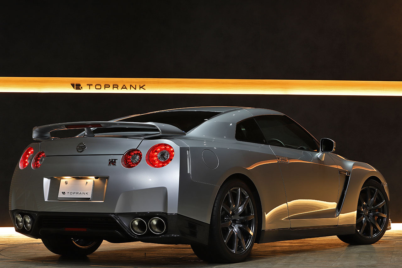 2011 Nissan GT-R R35 GT-R Premium Edition, MY11, BOSE Premium Sound System