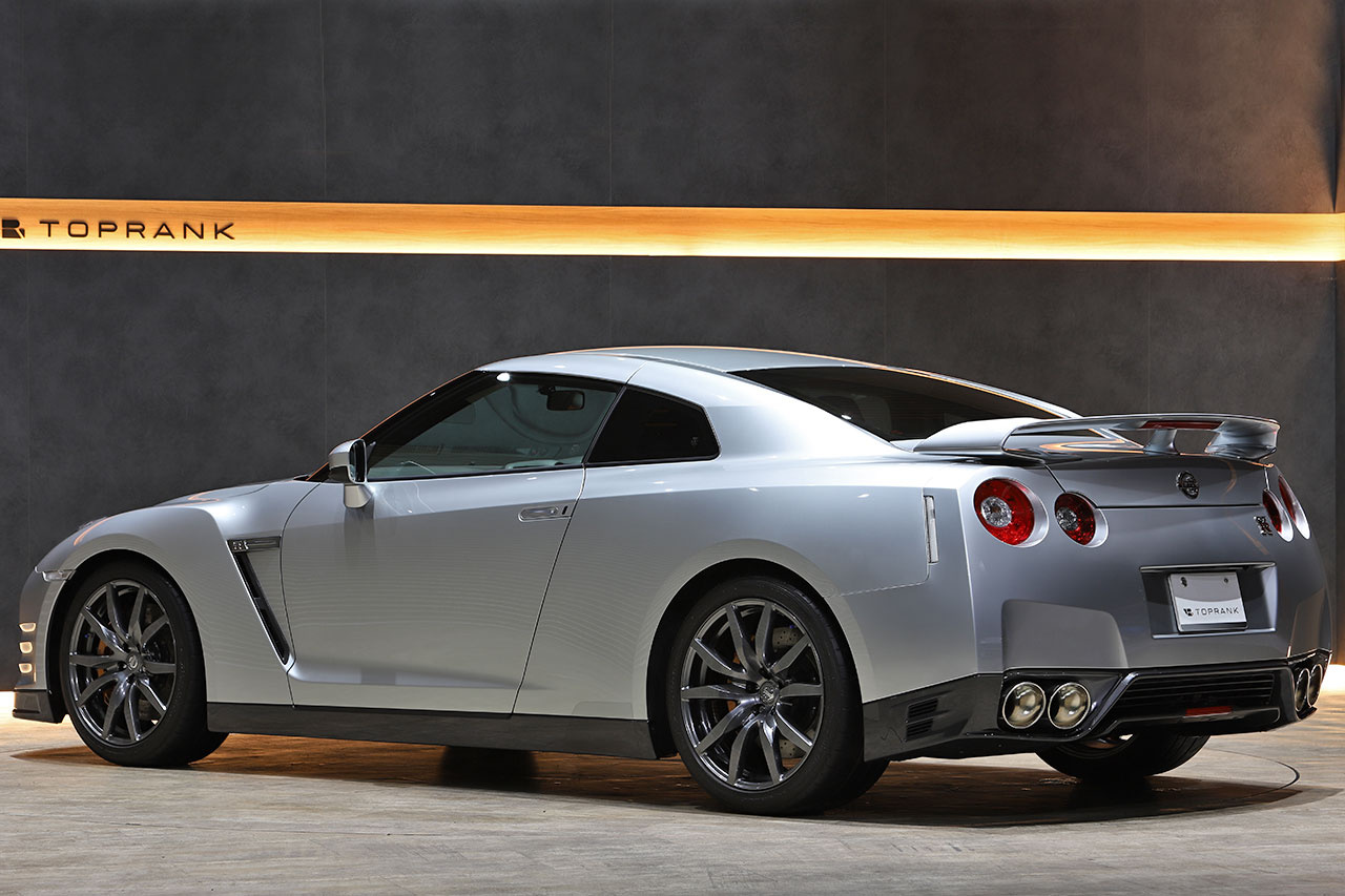 2011 Nissan GT-R R35 GT-R Premium Edition, MY11, BOSE Premium Sound System