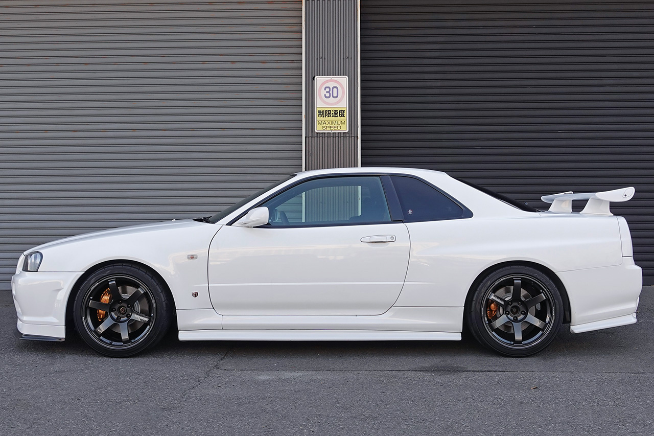 2001 Nissan SKYLINE GT-R BNR34 R34 GT-R, Nismo Steering Wheel, RAYS TE37 SAGA S-Plus Wheels, HKS Super Turbo Muffler