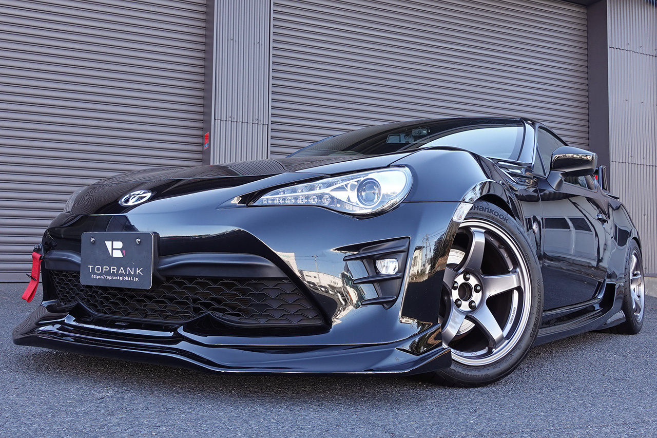 2018 Toyota 86 ZN6 86 GT, Varis Front Lip Spoiler, Enkei 17 Inch Wheels, Kakimoto Muffler