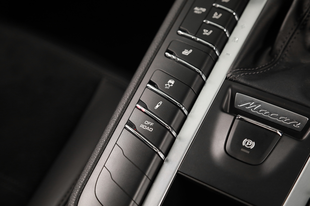 2021 Porsche MACAN 