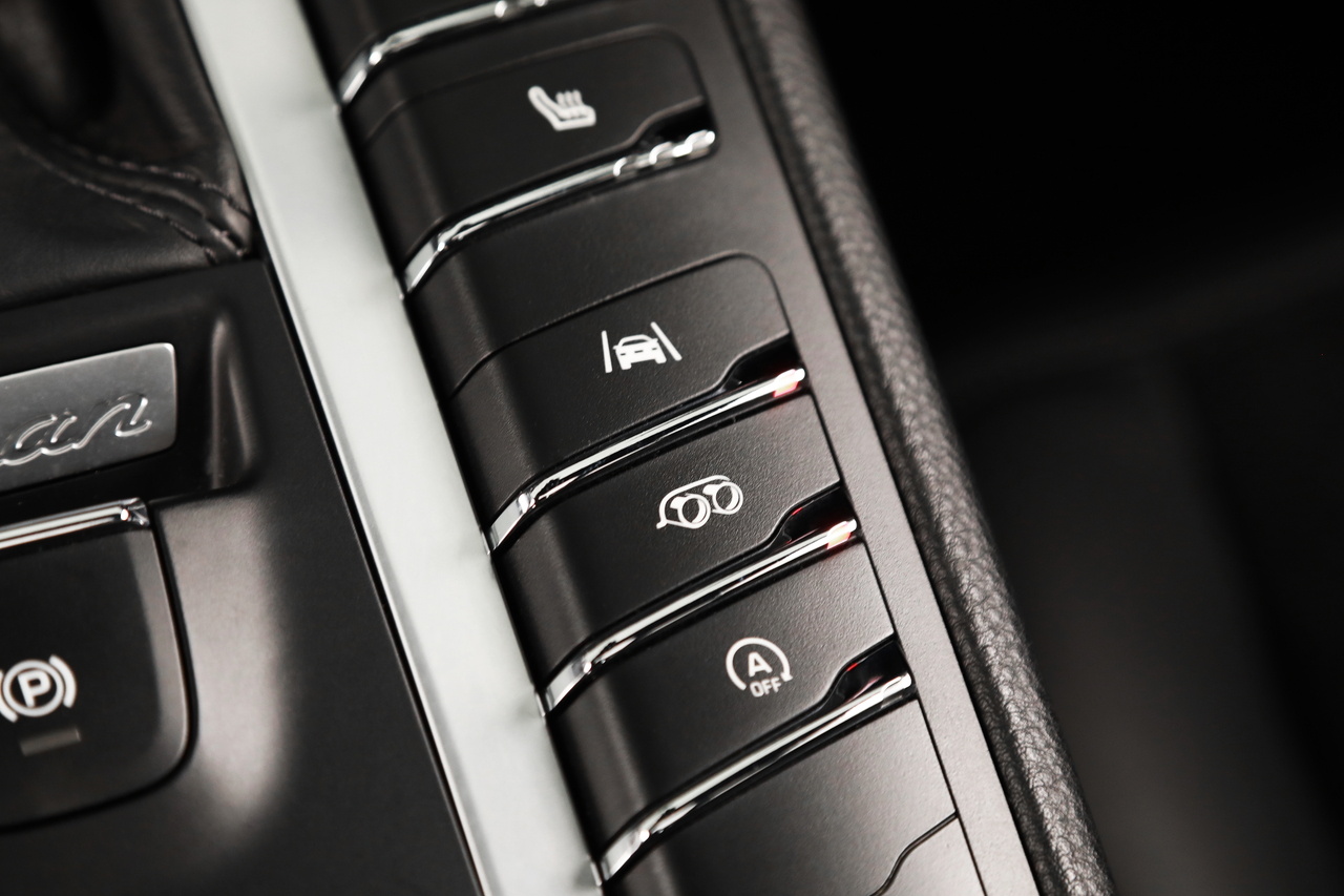 2021 Porsche MACAN 