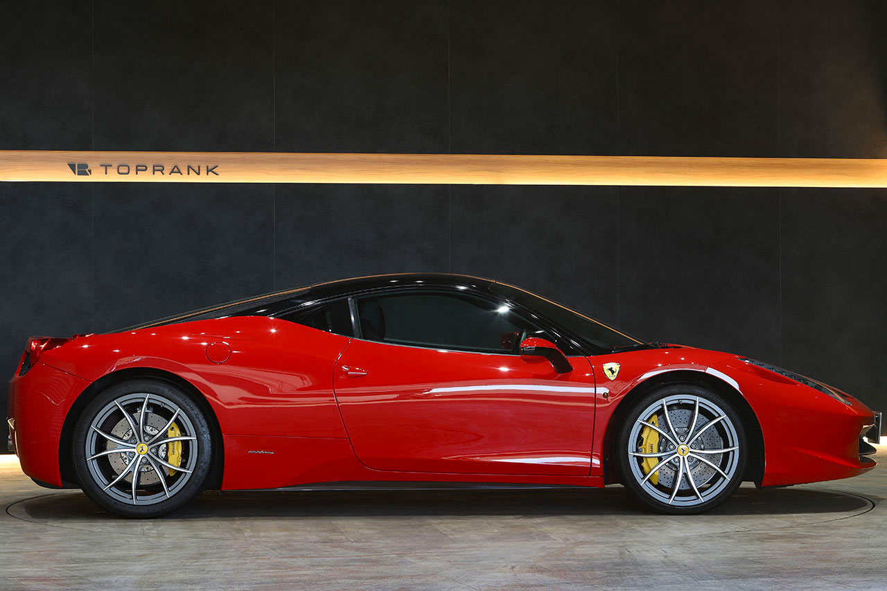 Weight Of Ferrari 458null