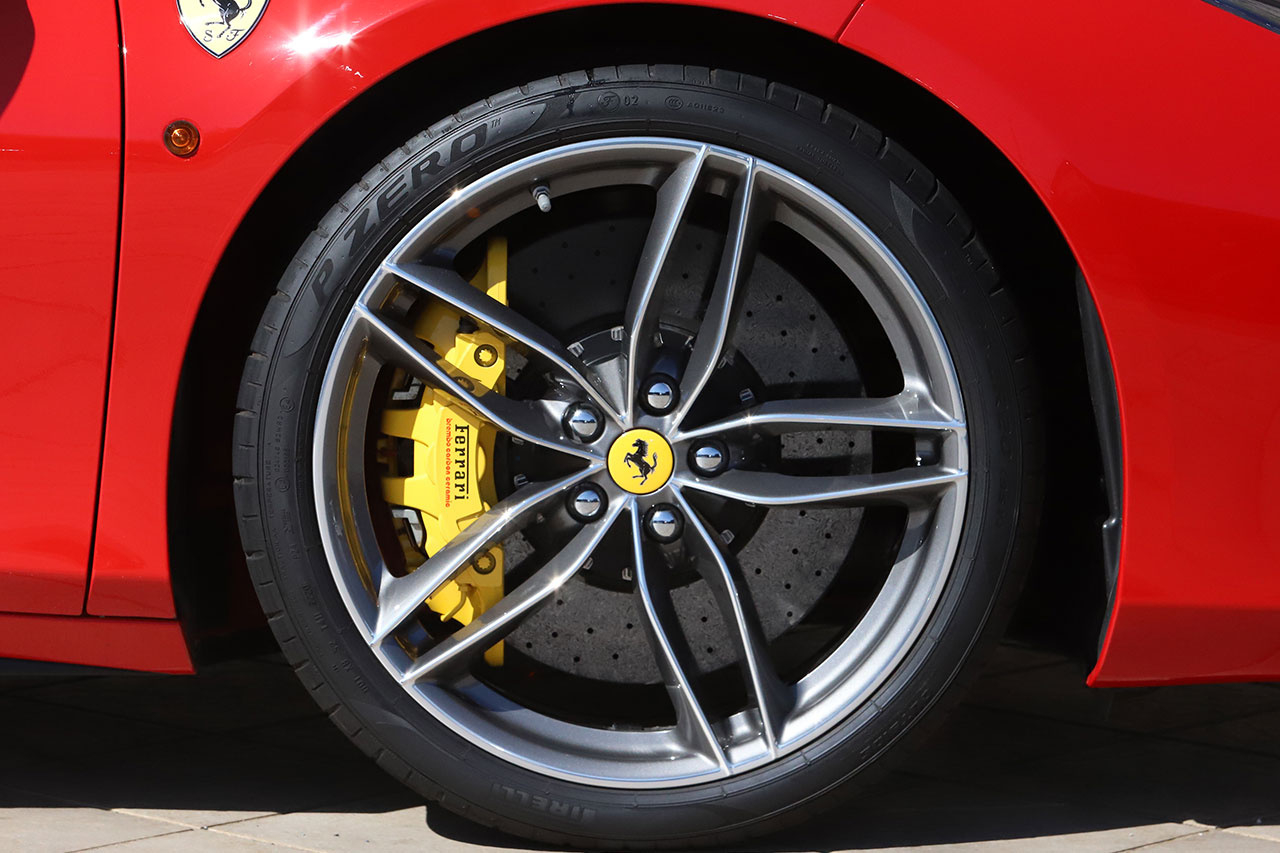 2016 Ferrari 488スパイダー null
