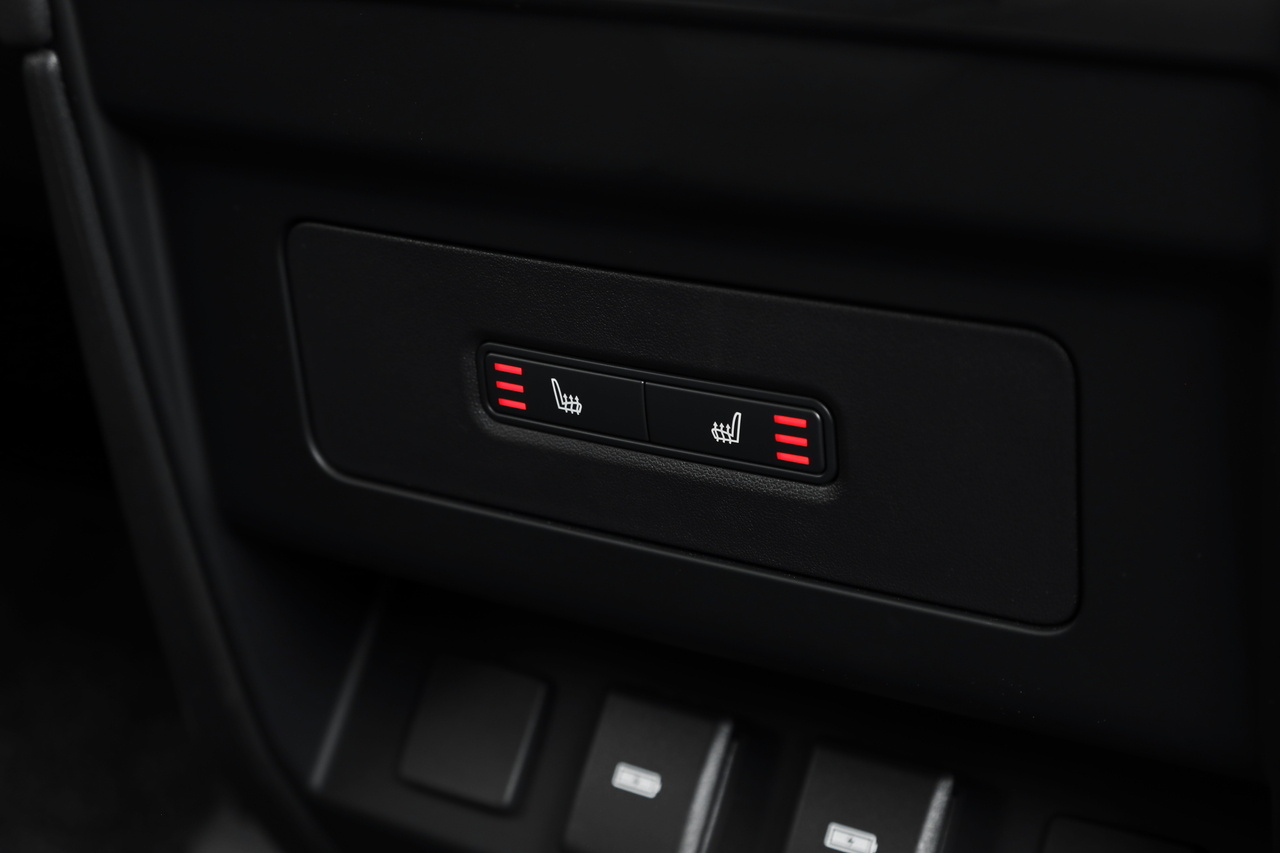 2023 Land Rover DEFENDER null
