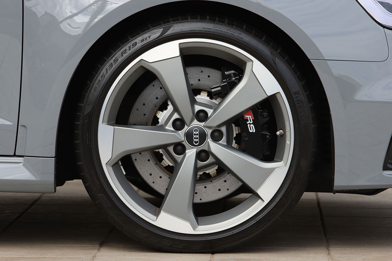 2020 Audi RS3 Sportsback 