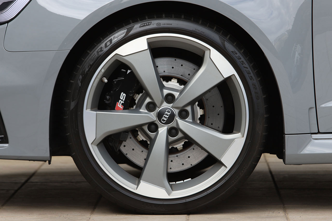 2020 Audi RS3 Sportsback 