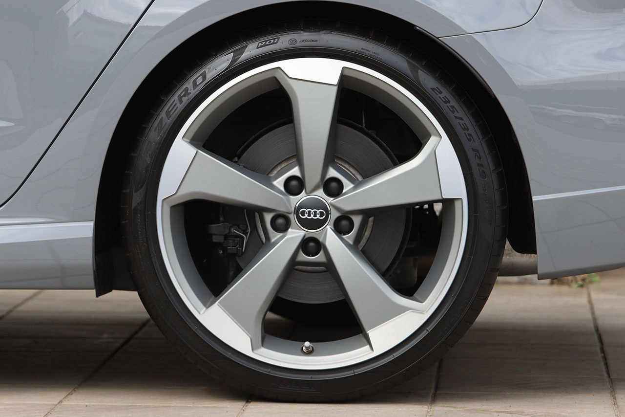 2020 Audi RS3 Sportsback 