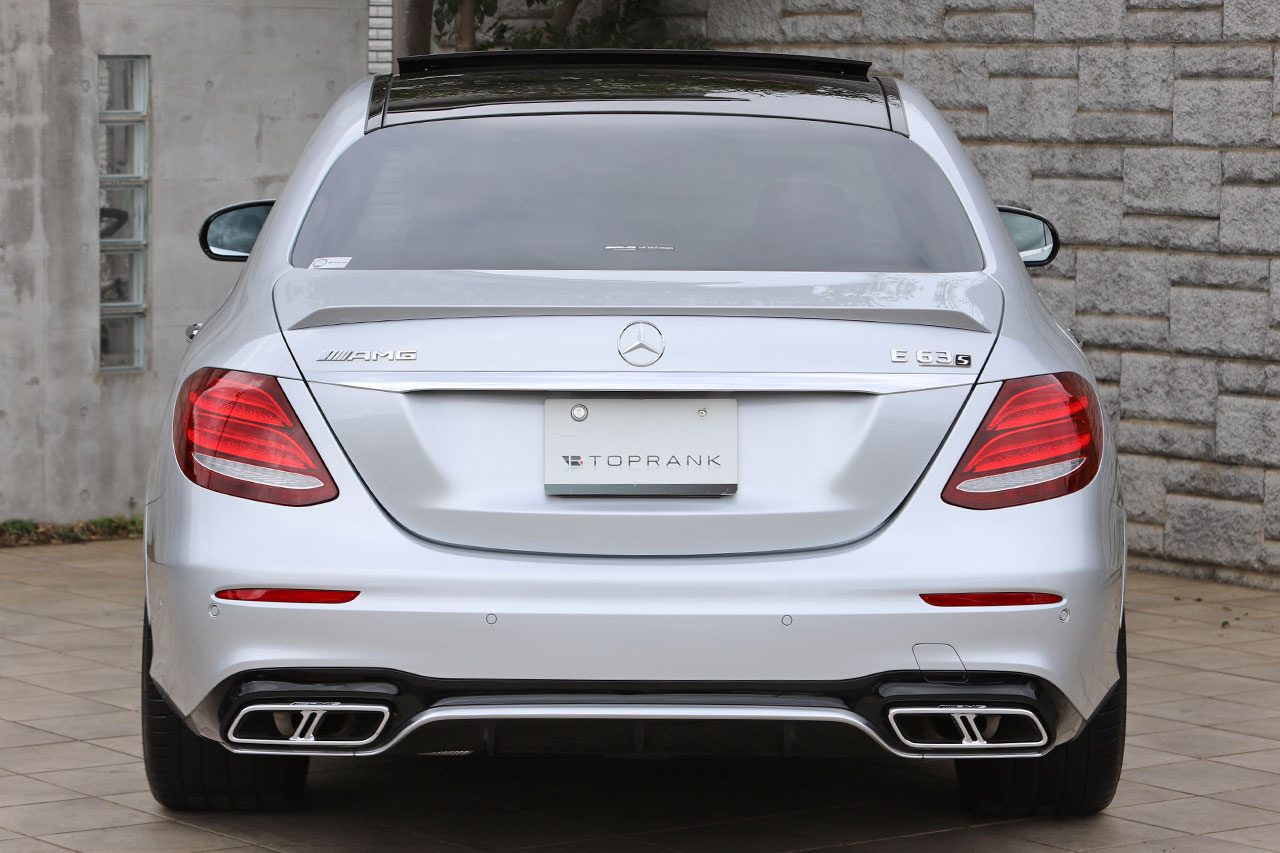 2017 Mercedes-AMG E CLASS null