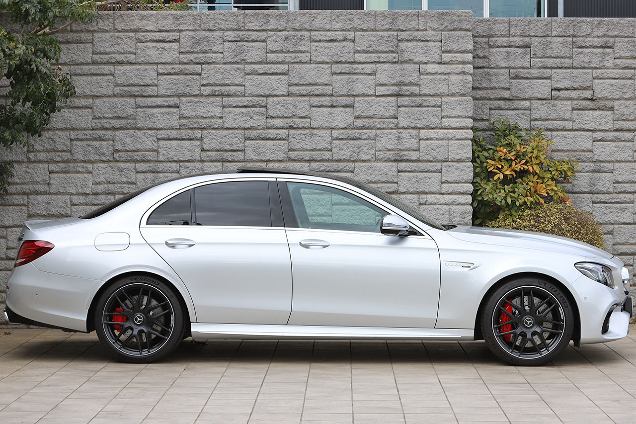 2017 Mercedes-AMG E CLASS null
