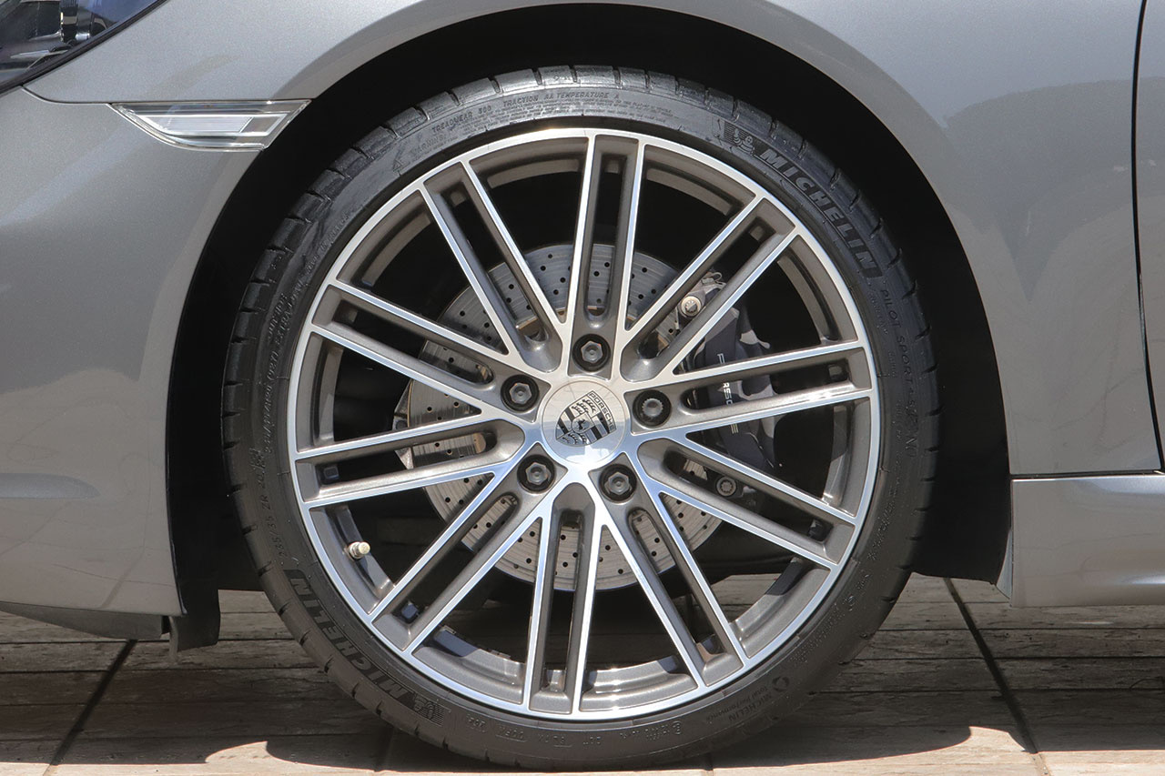 2018 Porsche 718 CAYMAN 