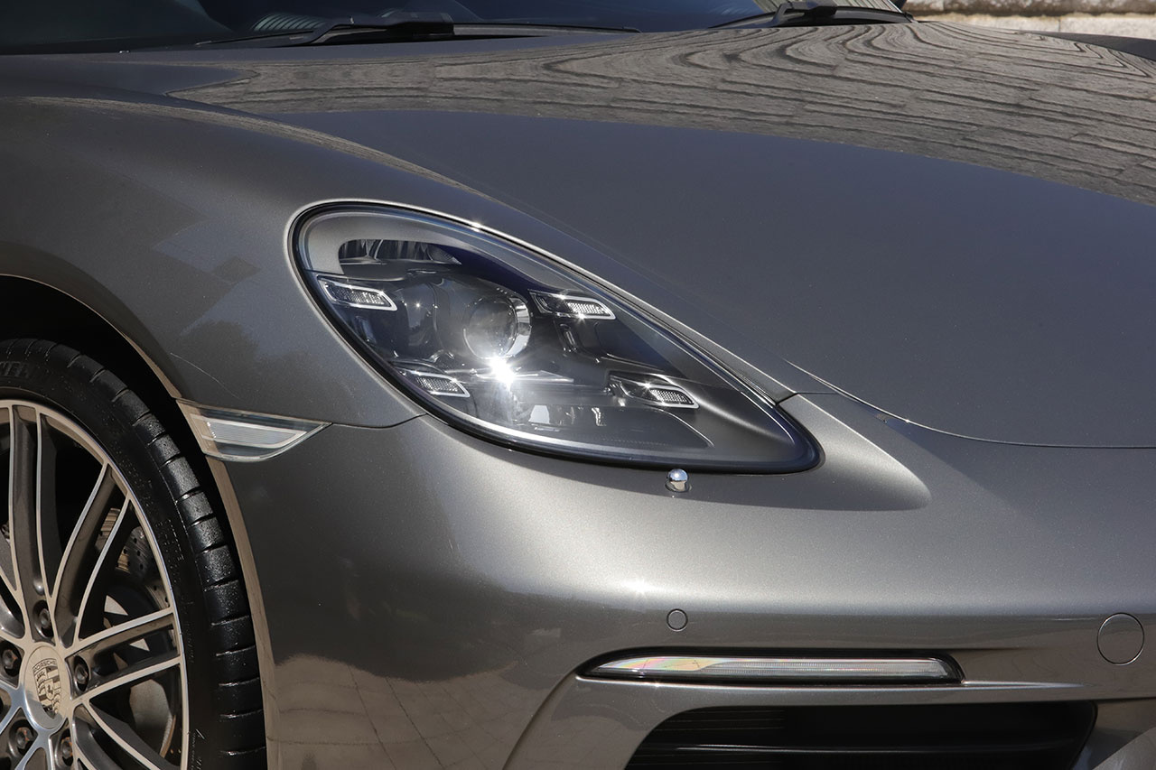 2018 Porsche 718 CAYMAN 