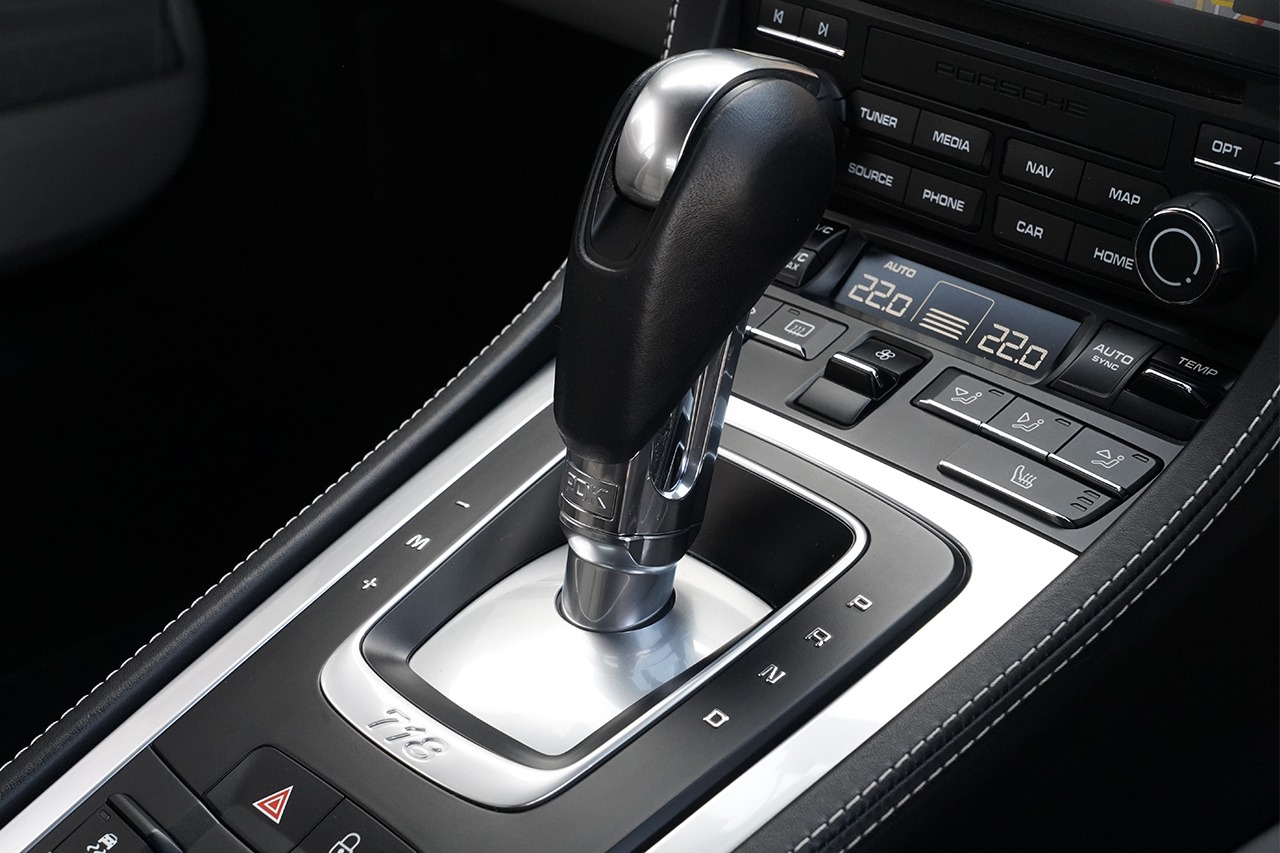 2018 Porsche 718 CAYMAN 