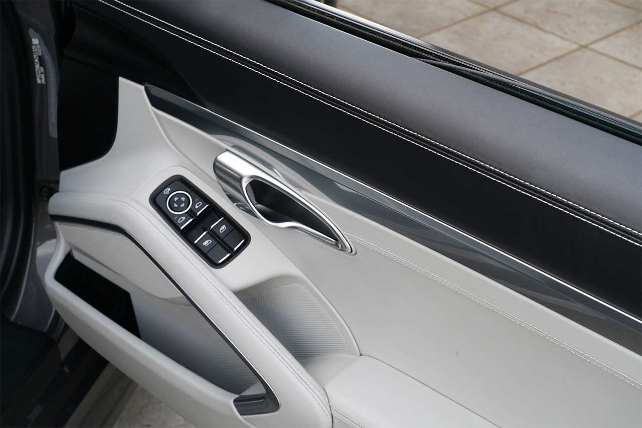 2018 Porsche 718 CAYMAN 