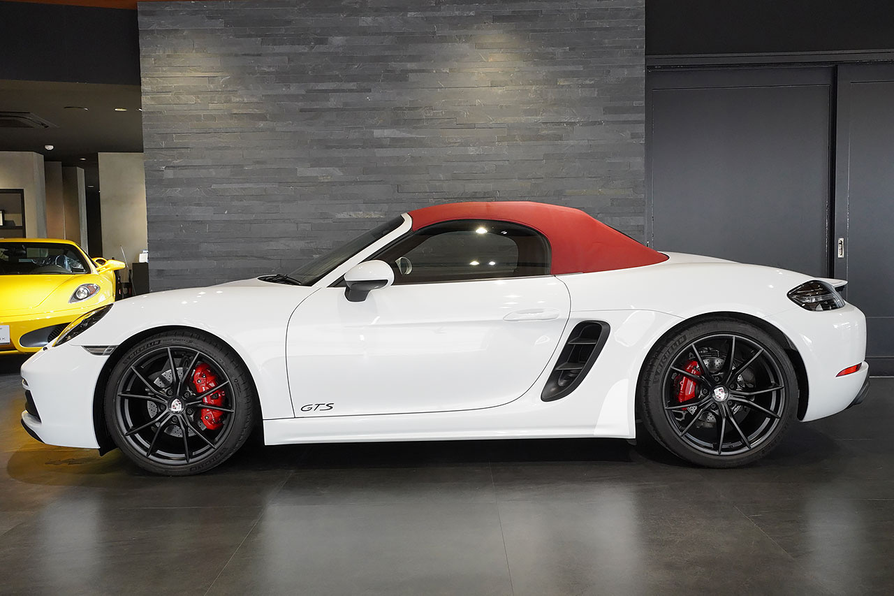 2018 Porsche 718 BOXSTER 