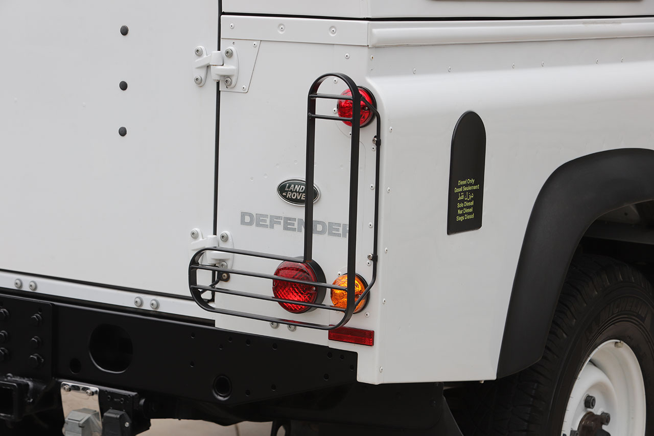 2016 Land Rover DEFENDER 