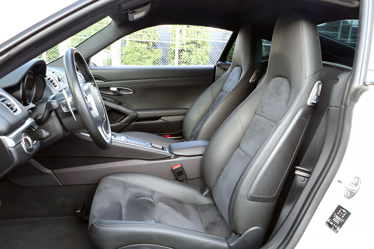 2015 Porsche CAYMAN 