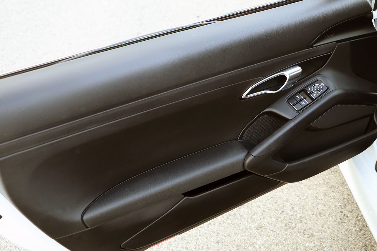 2015 Porsche CAYMAN 