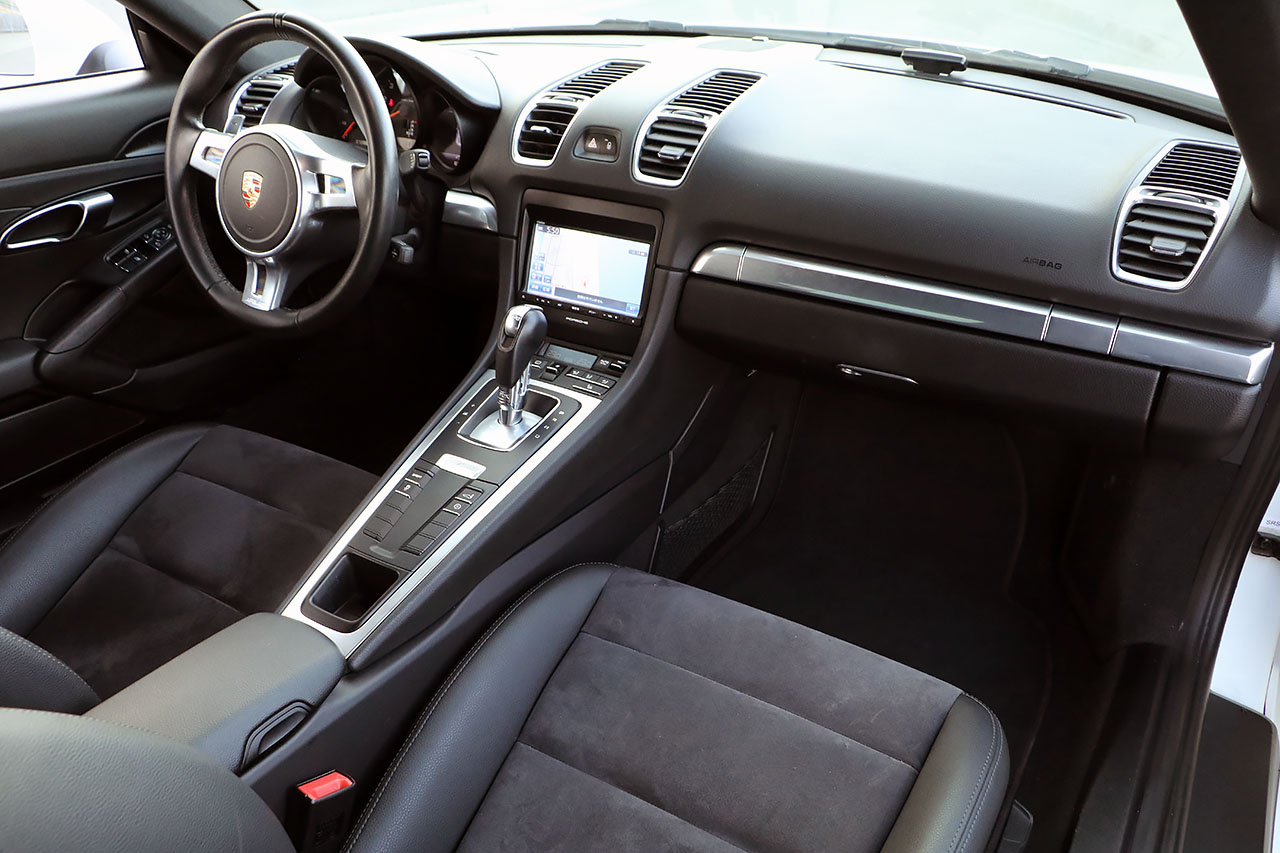 2015 Porsche CAYMAN 