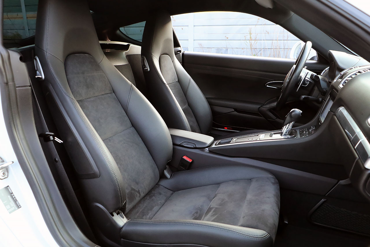 2015 Porsche CAYMAN 