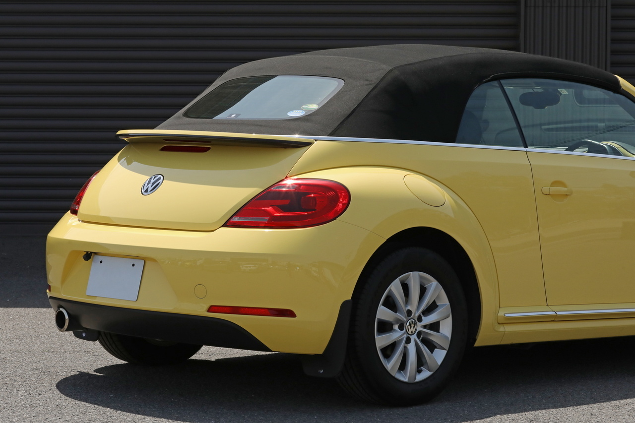 2013 Volkswagen THE BEETLE CABRIOLET null