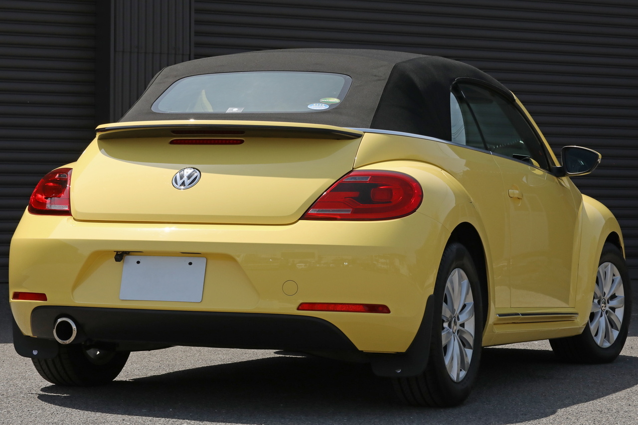 2013 Volkswagen THE BEETLE CABRIOLET null