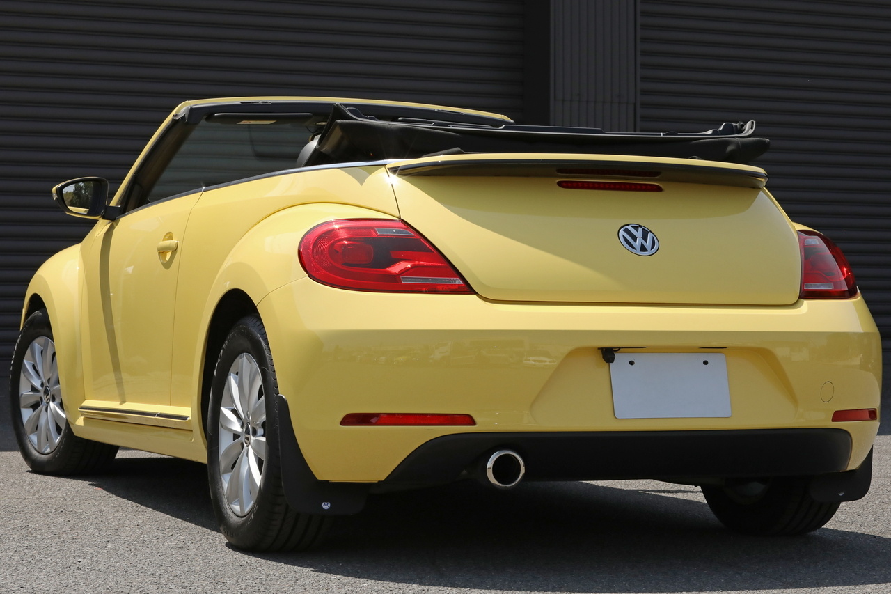 2013 Volkswagen THE BEETLE CABRIOLET null