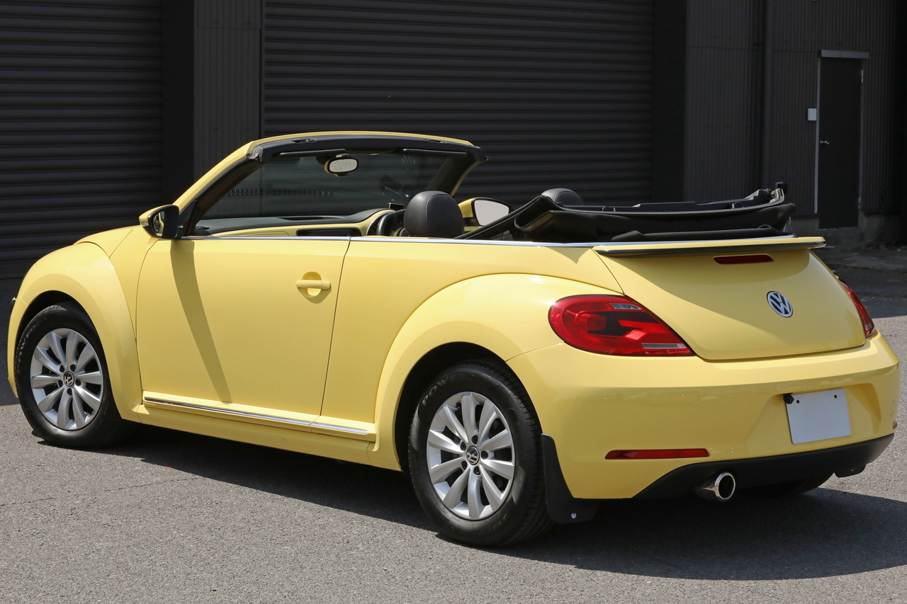 2013 Volkswagen THE BEETLE CABRIOLET null