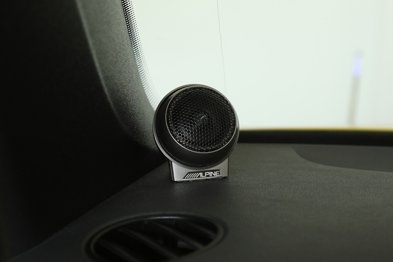 2013 Volkswagen THE BEETLE CABRIOLET null