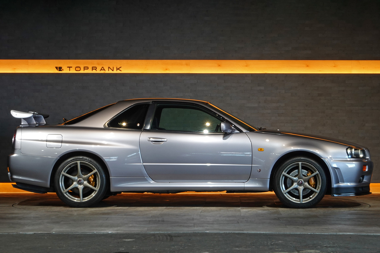 1999 Nissan SKYLINE GT-R BNR34 R34 Skyline GT-R V-Spec, All Original, KV2 Athlete Silver