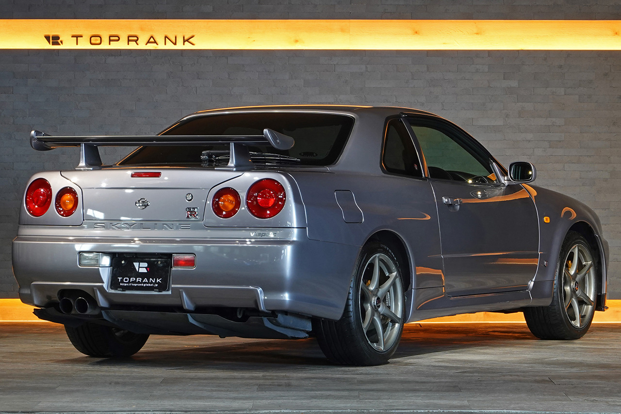 1999 Nissan SKYLINE GT-R BNR34 R34 Skyline GT-R V-Spec, All Original, KV2 Athlete Silver